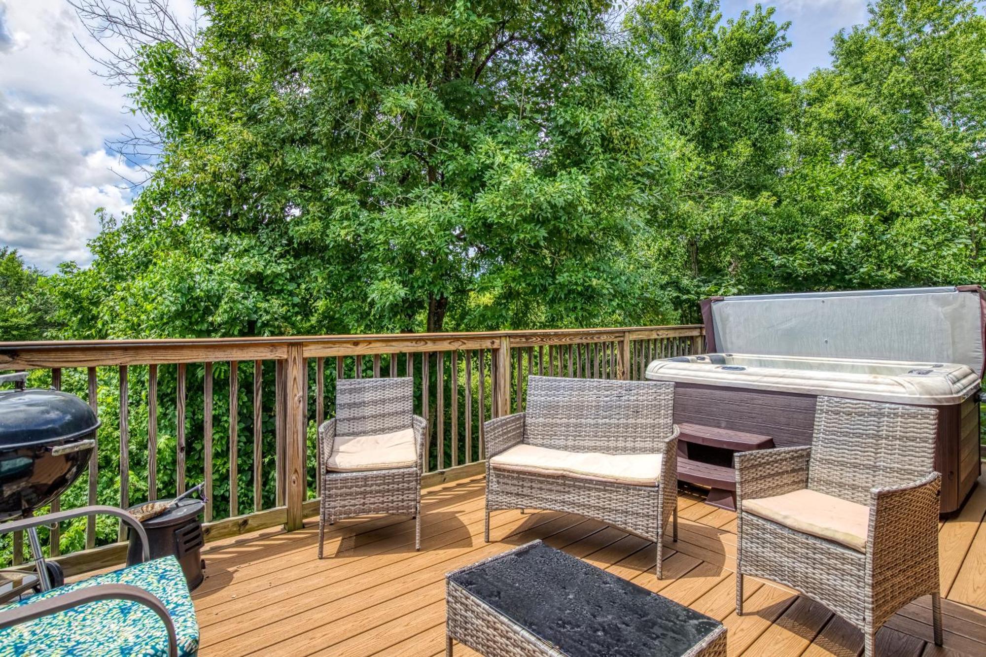 Apple Valley Hideaway, 1089 Of Free Attraction Tickets For Each Paid Day, Dollywood And More! 鸽子谷 外观 照片